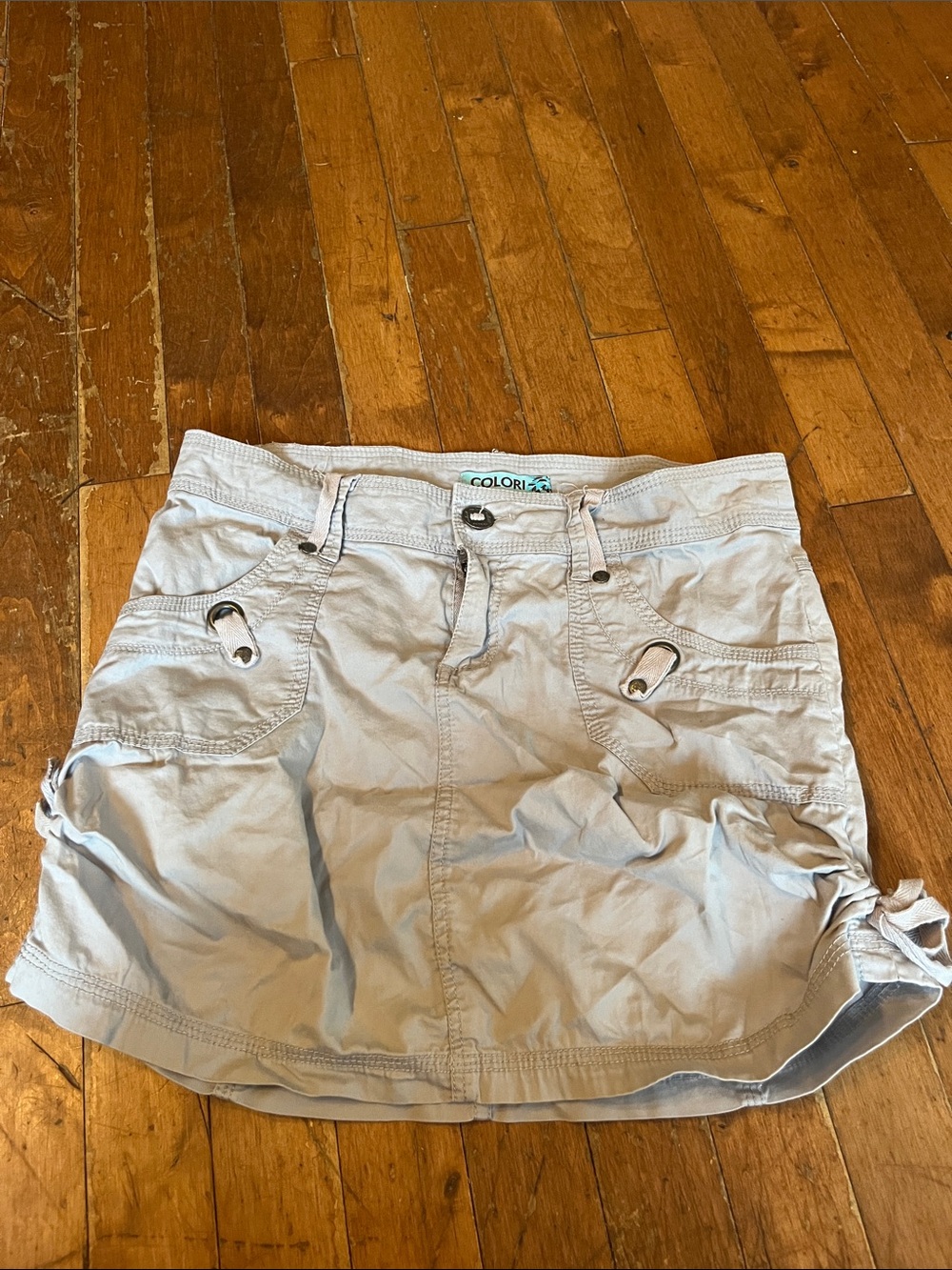 Y2K Colori Light Gray Mini Skirt with Utility Pockets
